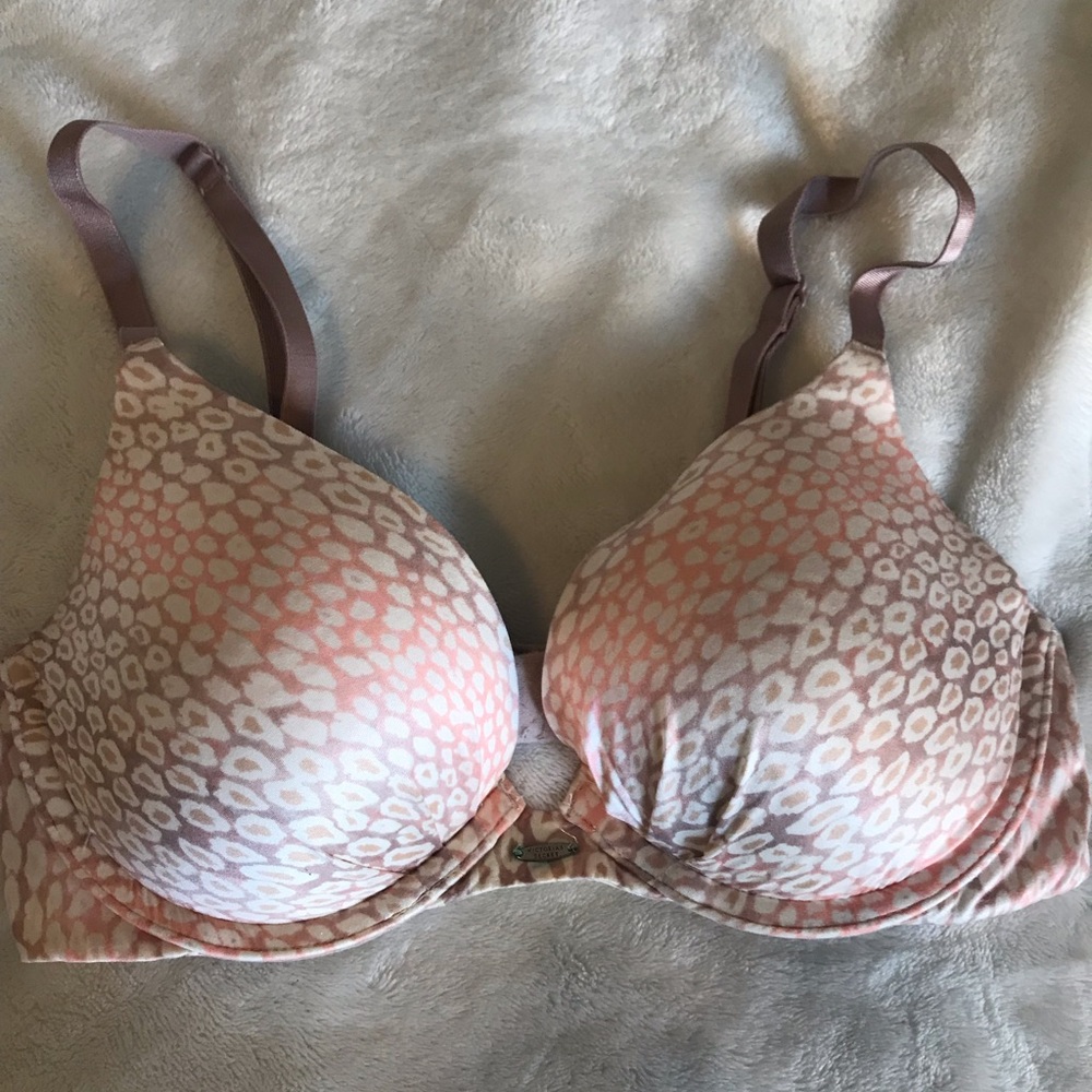 Victoria’s Secret fabulous bra